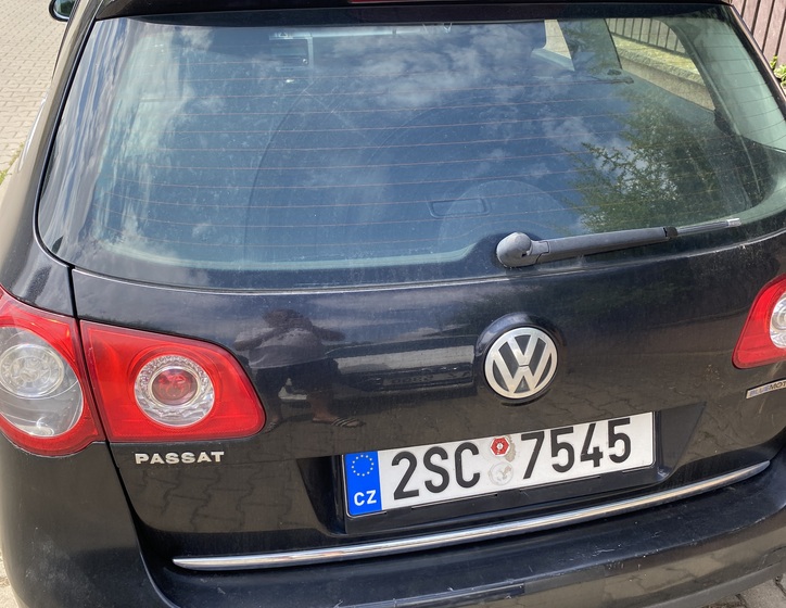 Volkswagen Passat 1