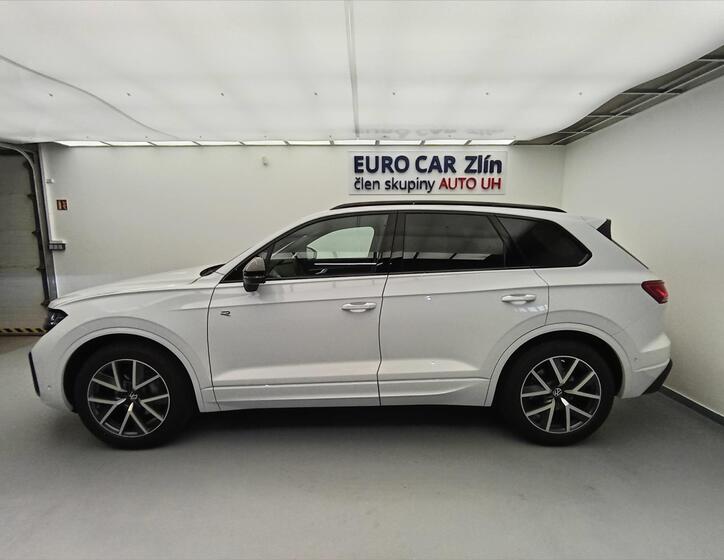 Volkswagen Touareg 3