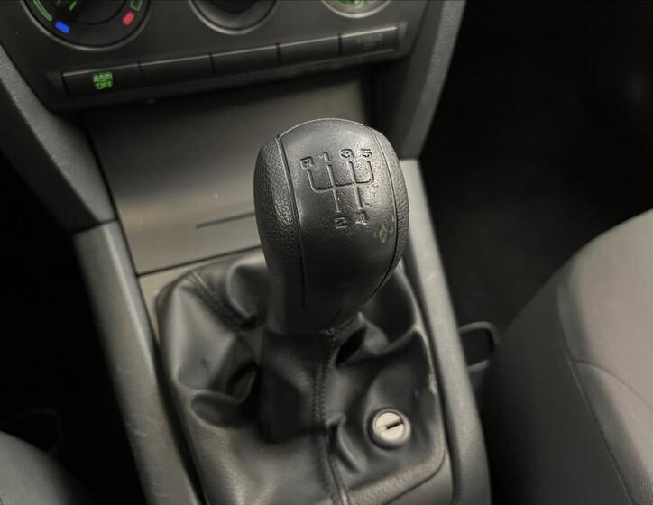 Škoda Octavia 9