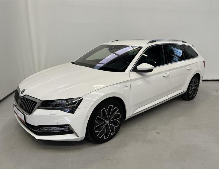 Škoda Superb 1