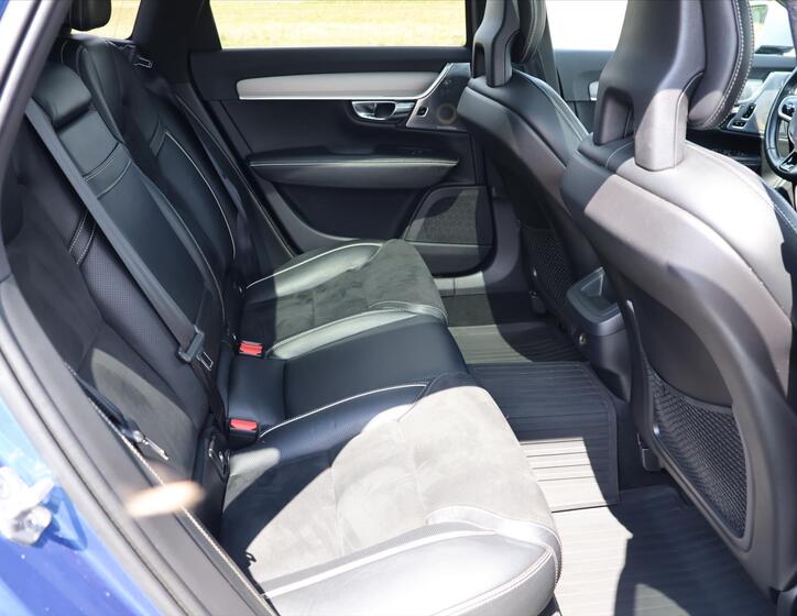 Volvo V90 14