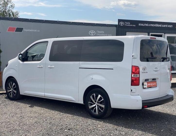 Toyota ProAce Verso 4
