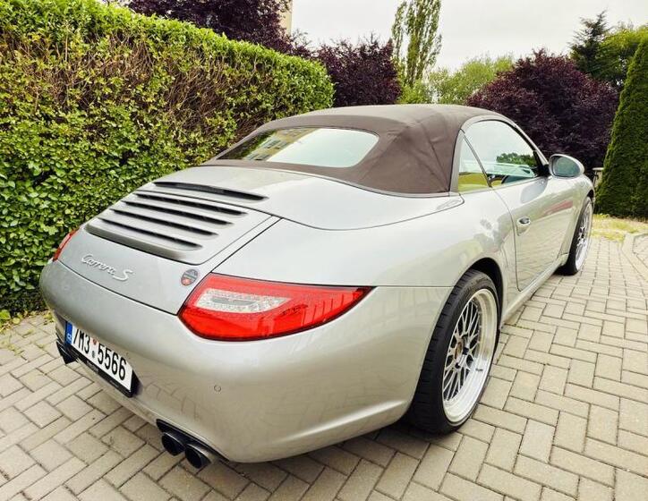 Porsche 911 22