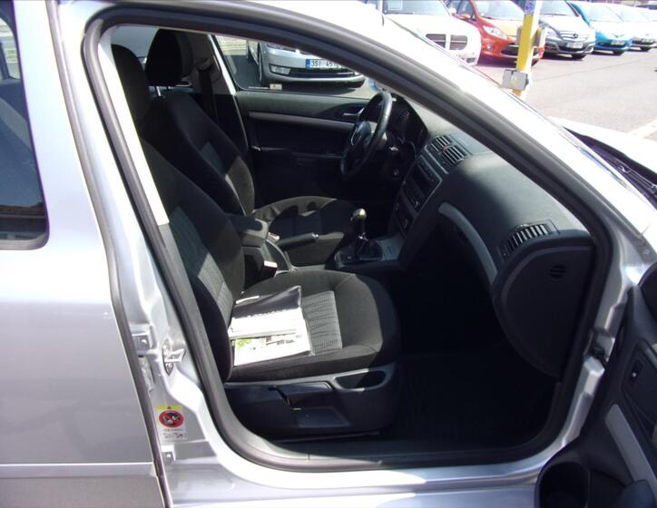Škoda Octavia 10