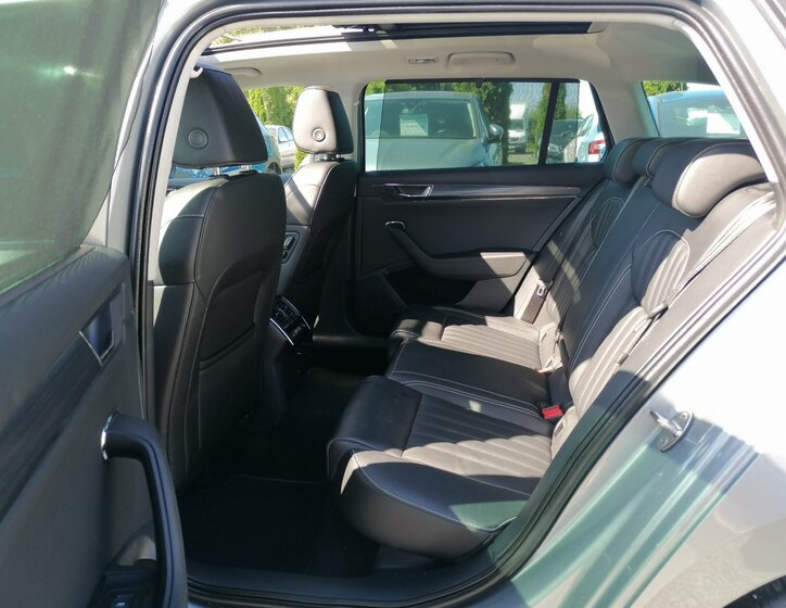 Škoda Superb 11