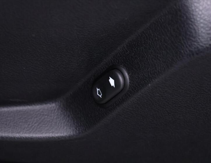 Ford Galaxy 18