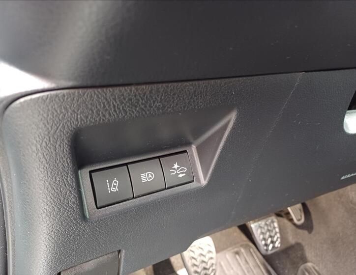 Toyota Yaris 8