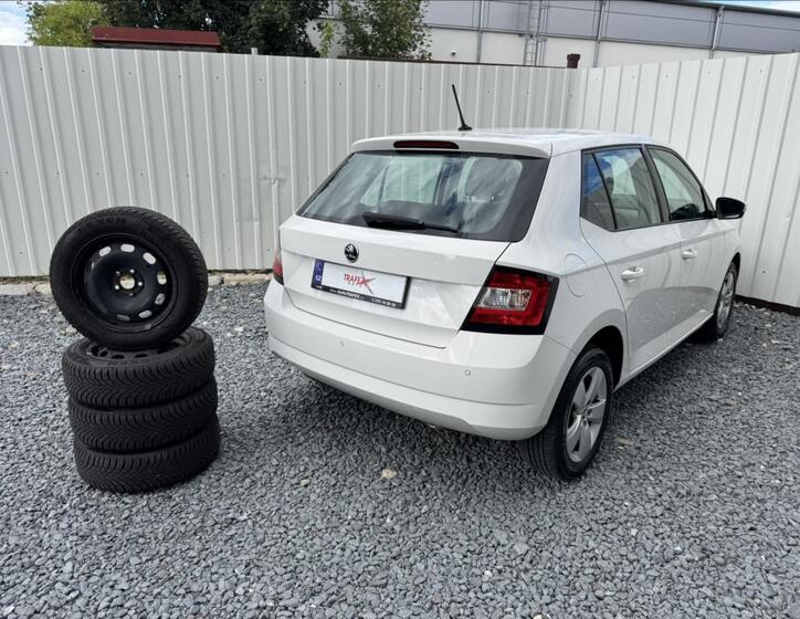 Škoda Fabia 48