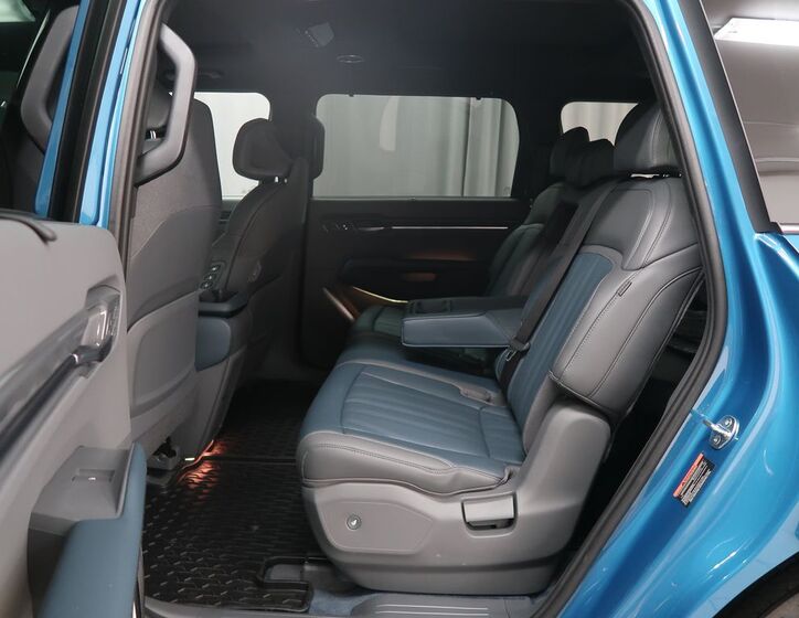 KIA EV9 10
