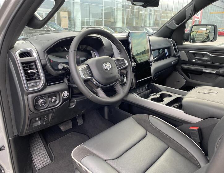 Dodge RAM 7