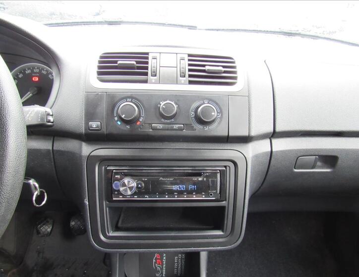 Škoda Fabia 15