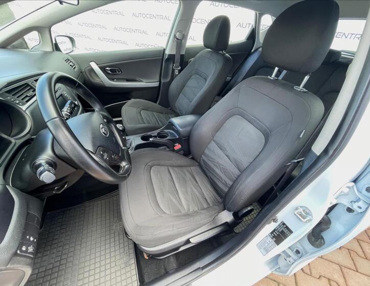 KIA Ceed 11