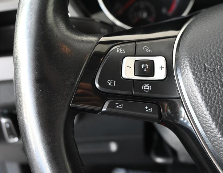 Volkswagen Touran 18