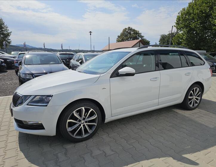 Škoda Octavia 10