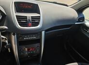 Peugeot 207 13