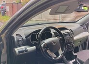 KIA Sorento 8