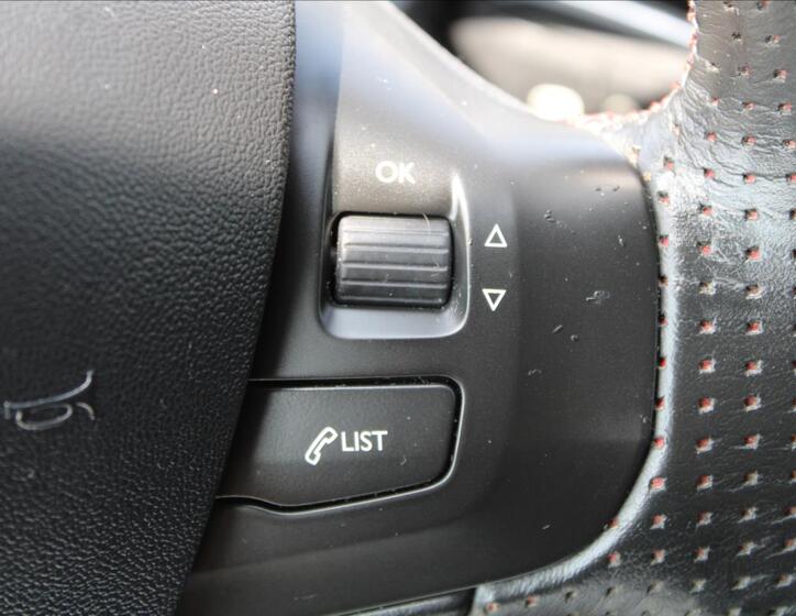 Peugeot 2008 18