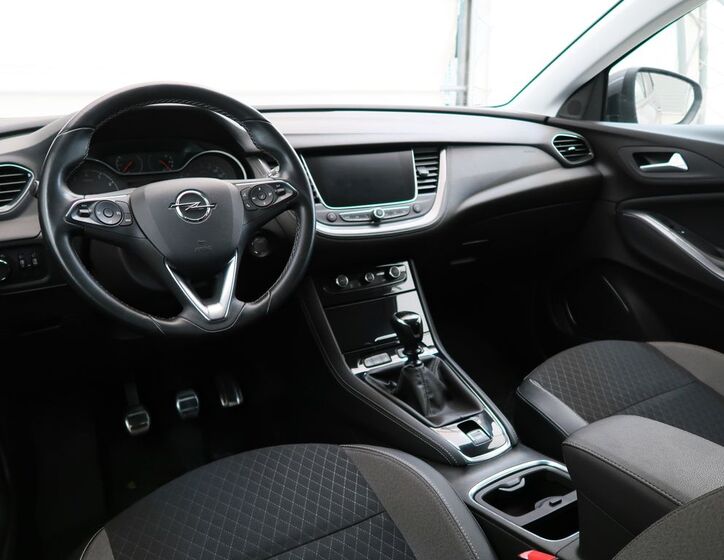 Opel Grandland X 17