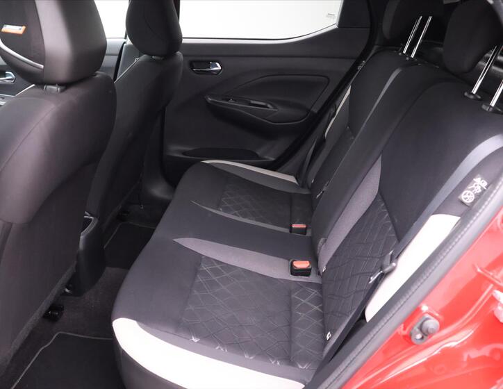 Nissan Micra 13