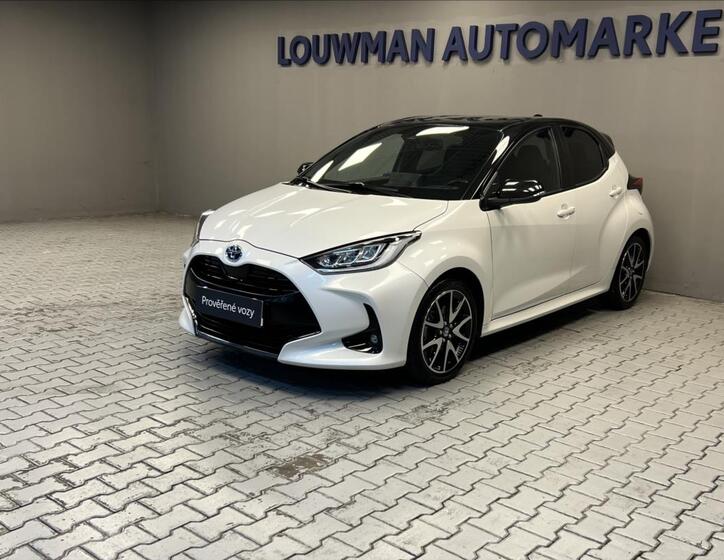 Toyota Yaris 1