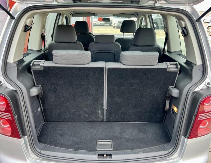 Volkswagen Touran 15