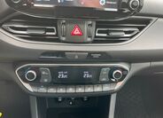 Hyundai i30 22