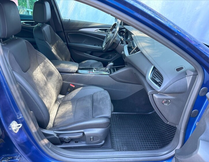 Opel Insignia 12