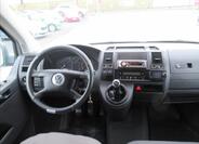 Volkswagen Caravelle 9