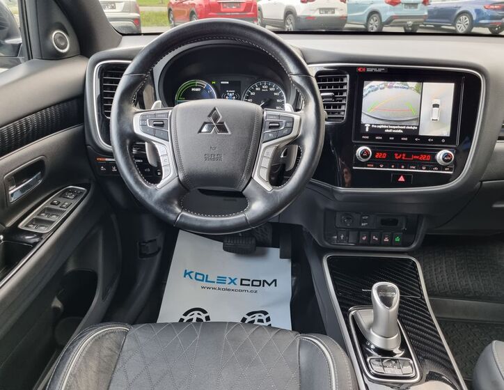 Mitsubishi Outlander 14