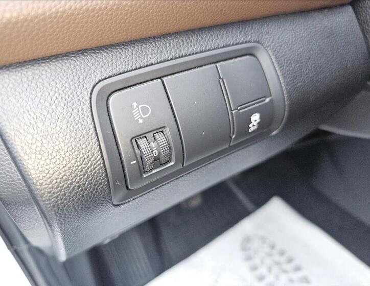 Hyundai i20 8