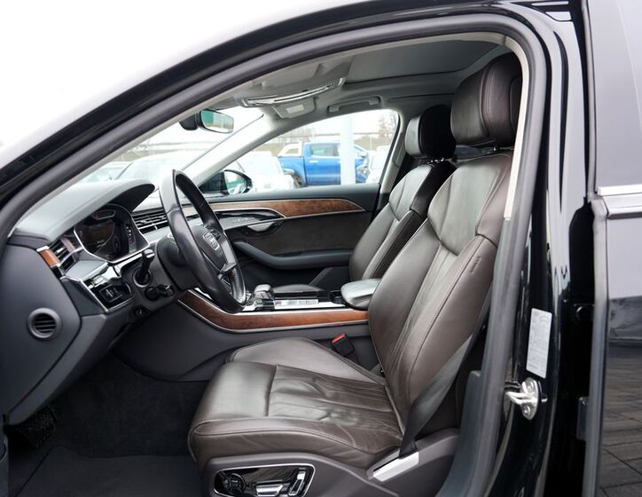 Audi A8 25