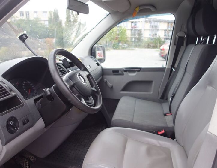 Volkswagen Transporter 19