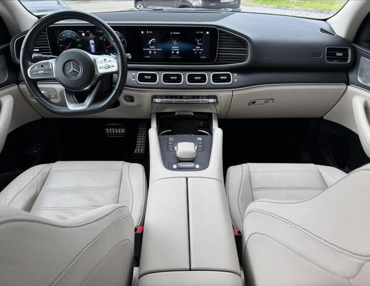 Mercedes-Benz GLS 29