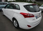 Hyundai i30 4