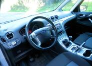 Ford Galaxy 12