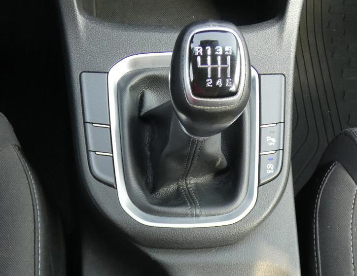 Hyundai i30 18