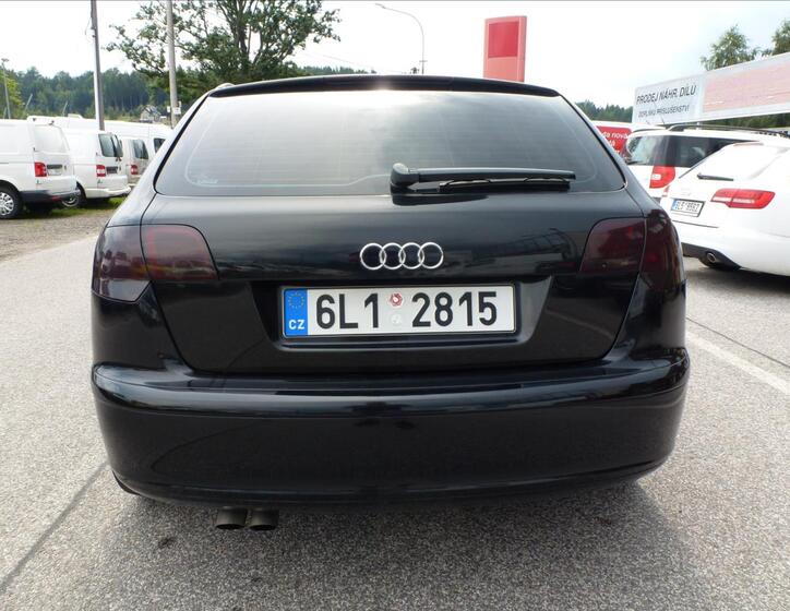 Audi A3 8
