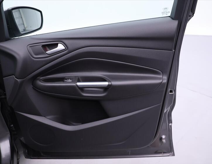 Ford Kuga 13