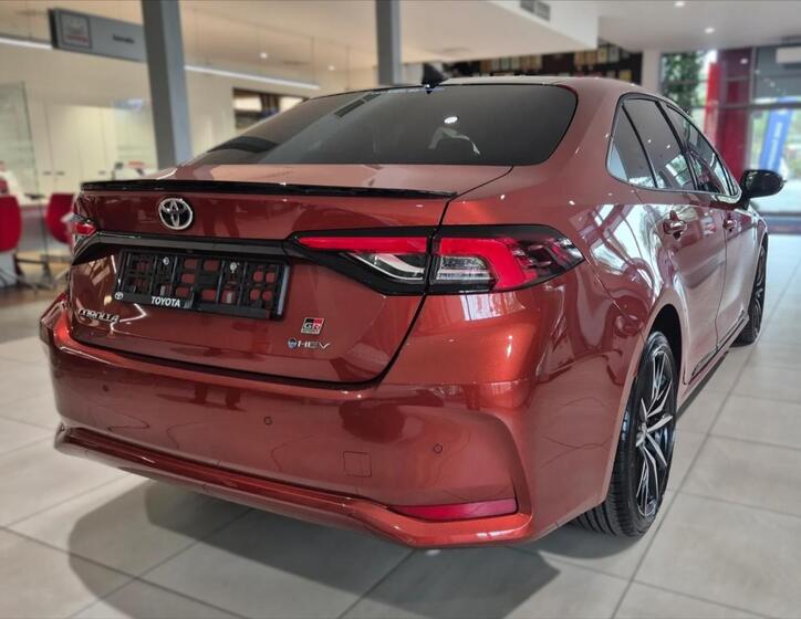 Toyota Corolla 4