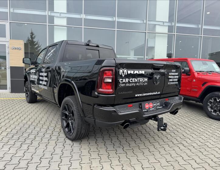 Dodge RAM 4