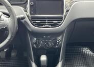Peugeot 208 29