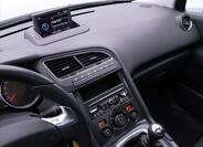 Peugeot 5008 16