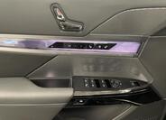 BMW i7 9