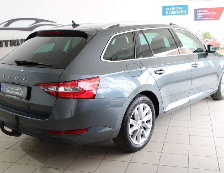 Škoda Superb 4