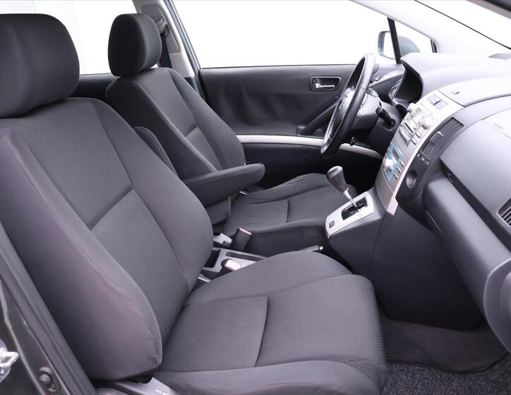 Toyota Corolla Verso 13
