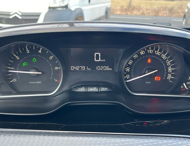 Peugeot 2008 10