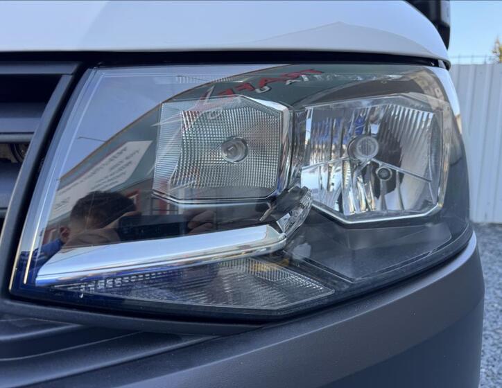 Volkswagen Transporter 11