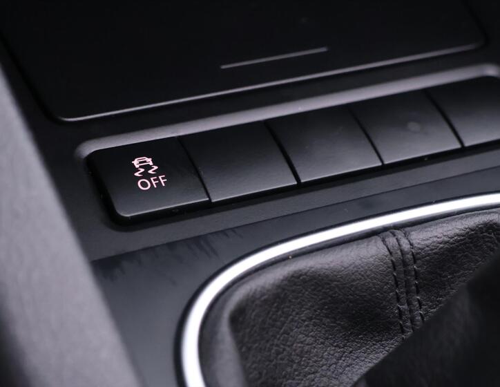 Volkswagen EOS 38