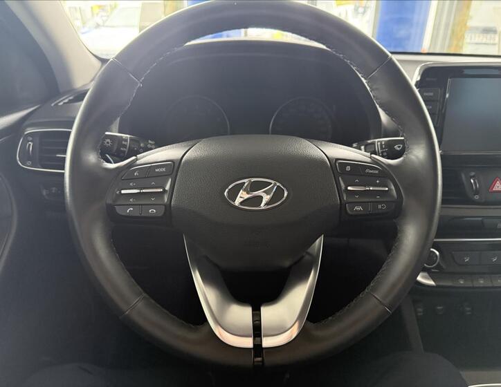 Hyundai i30 13