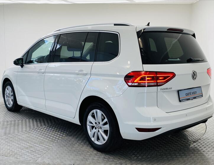 Volkswagen Touran 22